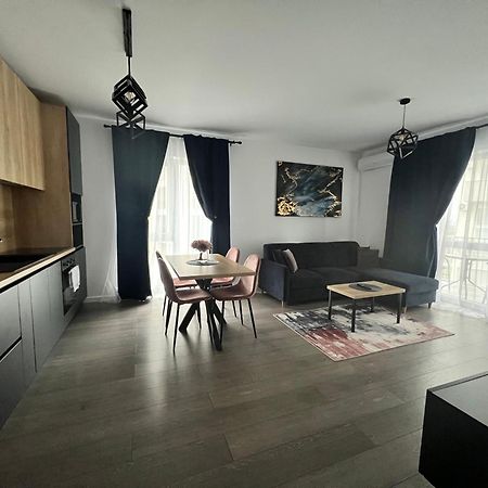 Sarah'S Place Oradea Εξωτερικό φωτογραφία