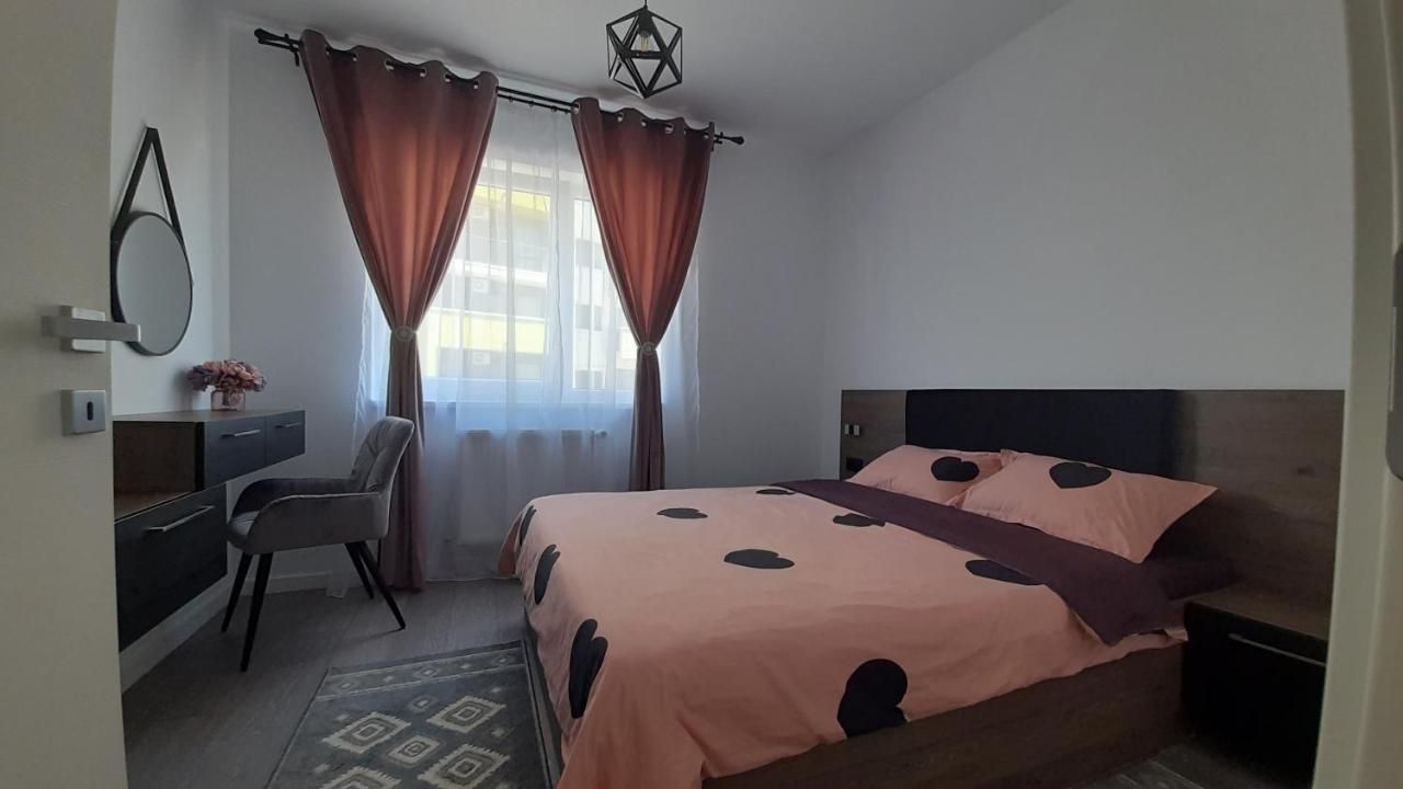 Sarah'S Place Oradea Εξωτερικό φωτογραφία
