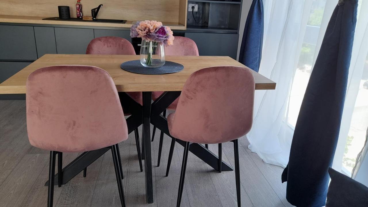 Sarah'S Place Oradea Εξωτερικό φωτογραφία
